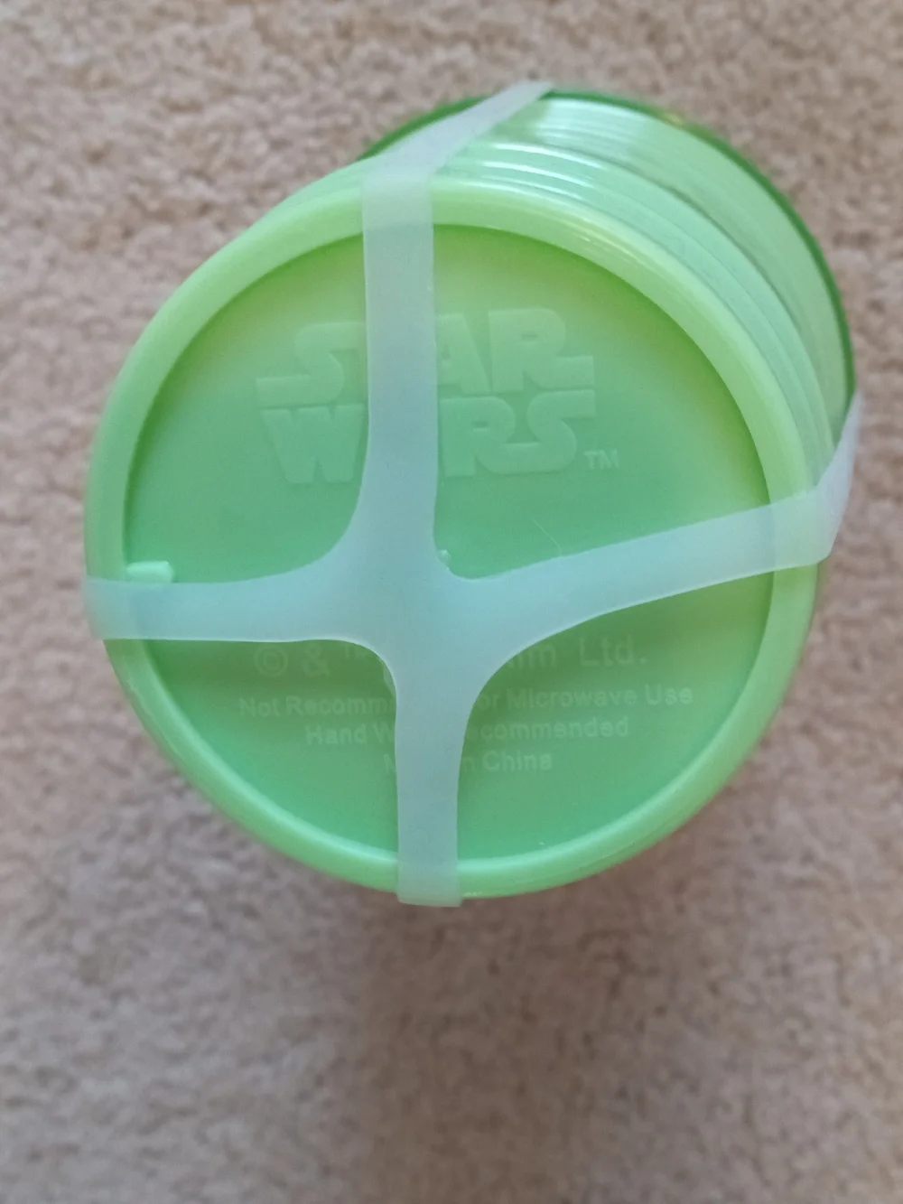Disney Light Green Mandalorian Stacked Party Cups (4) With Lids